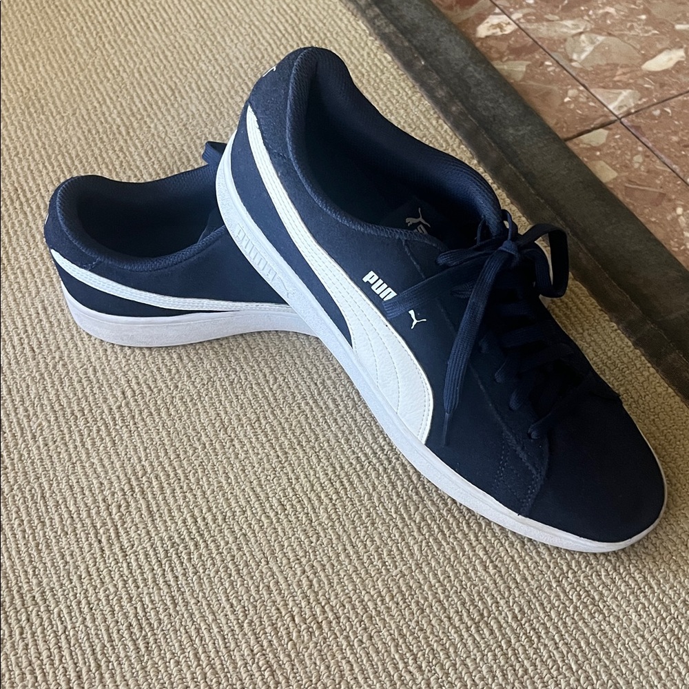 PUMA Men's Dark Blue and White Sneakers - Picture 3 of 7